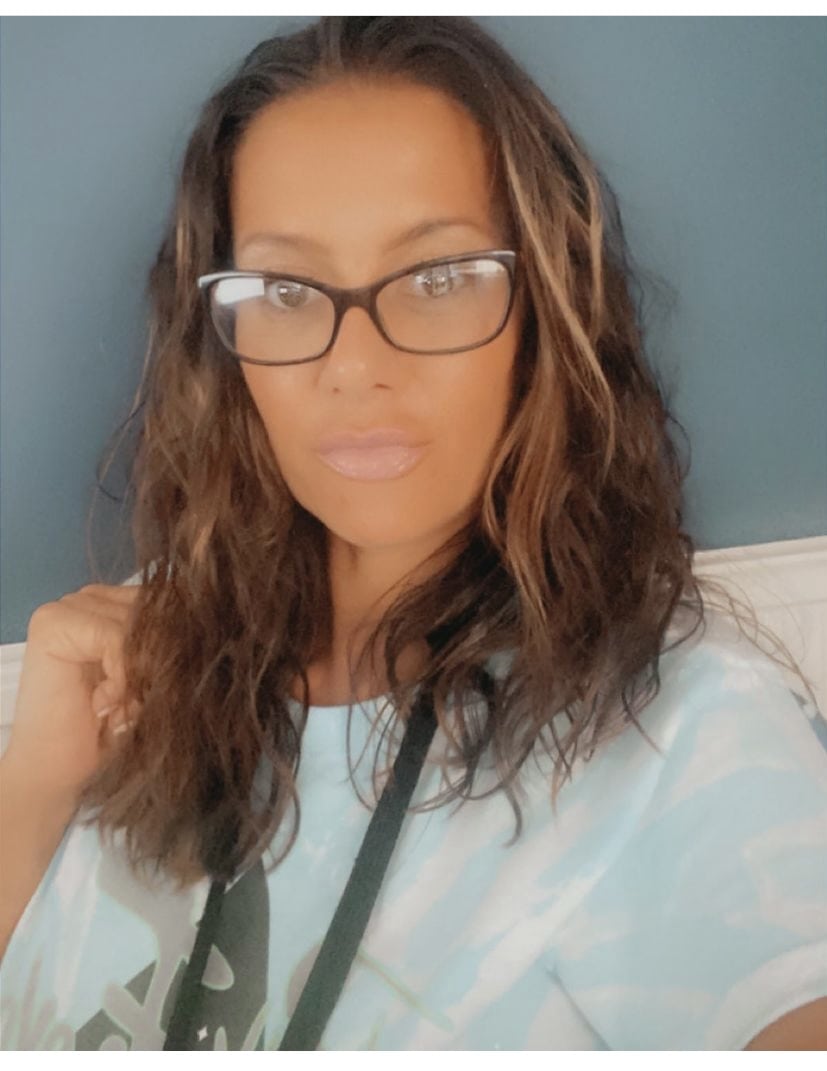 Raushia Coles clinical supervisor, counsellor and coach.